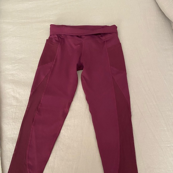 Cropped leggings. NWT - Picture 1 of 3